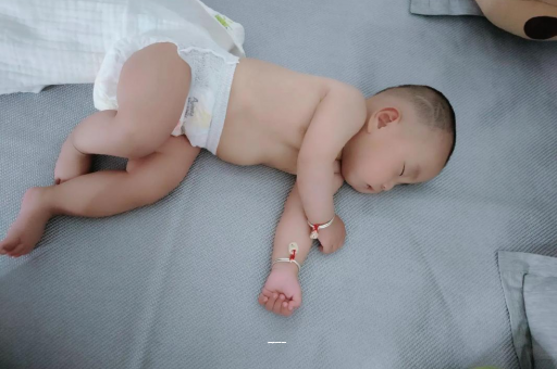 锡林郭勒盟孕妇肚子一跳一跳